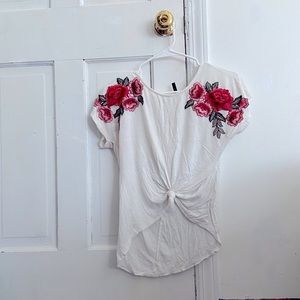 White shirt with roses